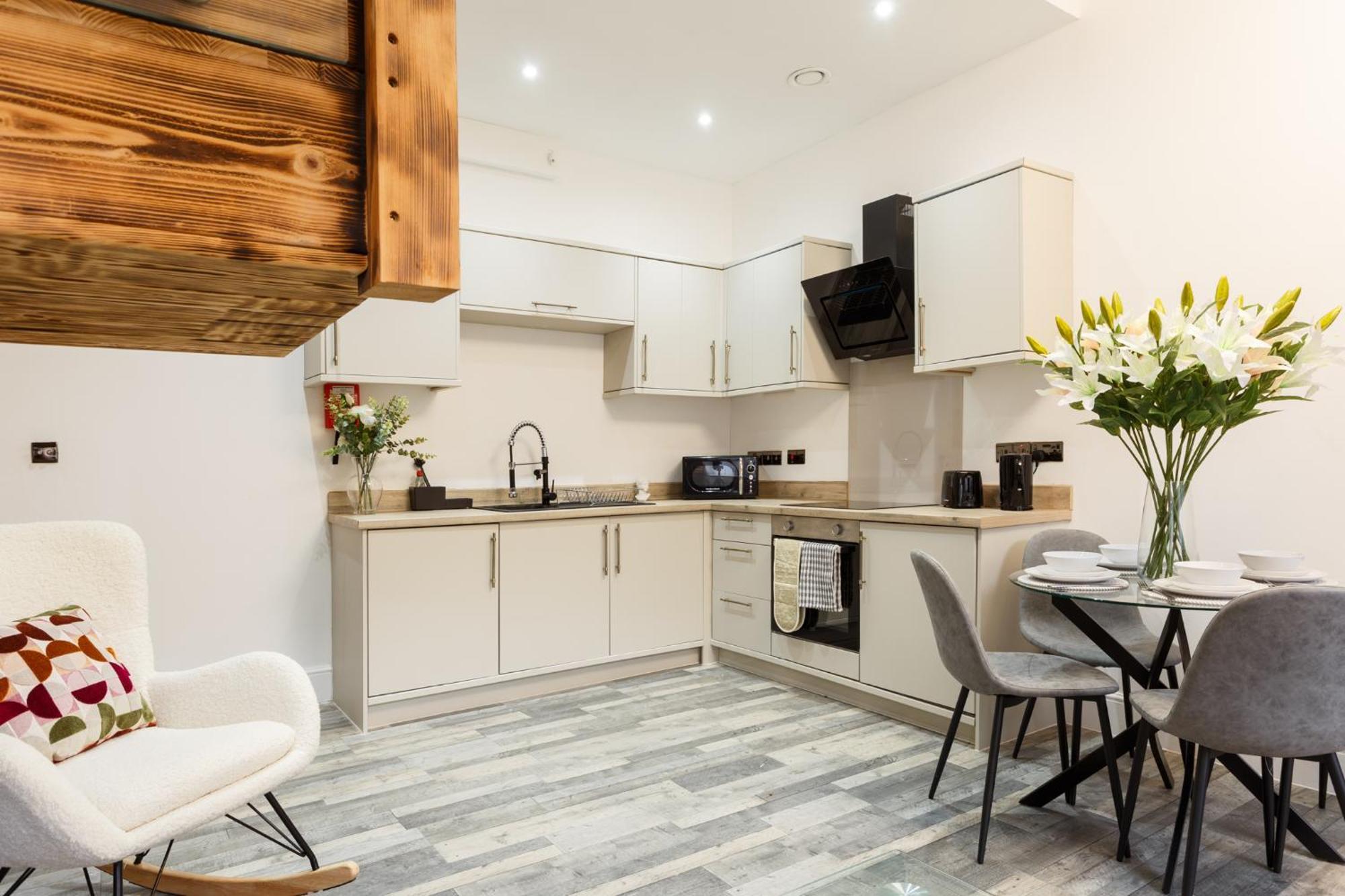 Bradford Luxury * Bradford (West Yorkshire)